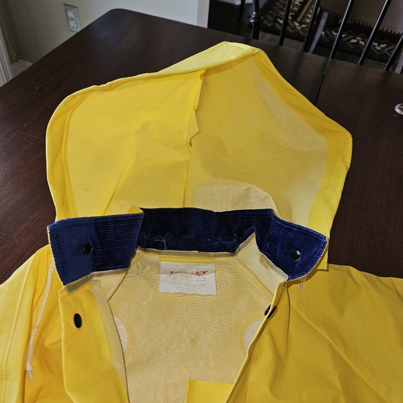 Rain Coat Deluxe Emergency Waterproof Mens or Womens w Detachable Hood - Picture 5 of 14